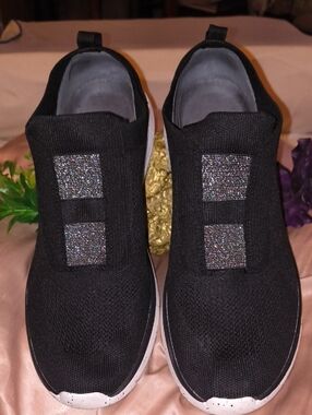 BIZA SOLSTICE Women's Black Slip-On Athletic Sneakers with Shimmer Accents